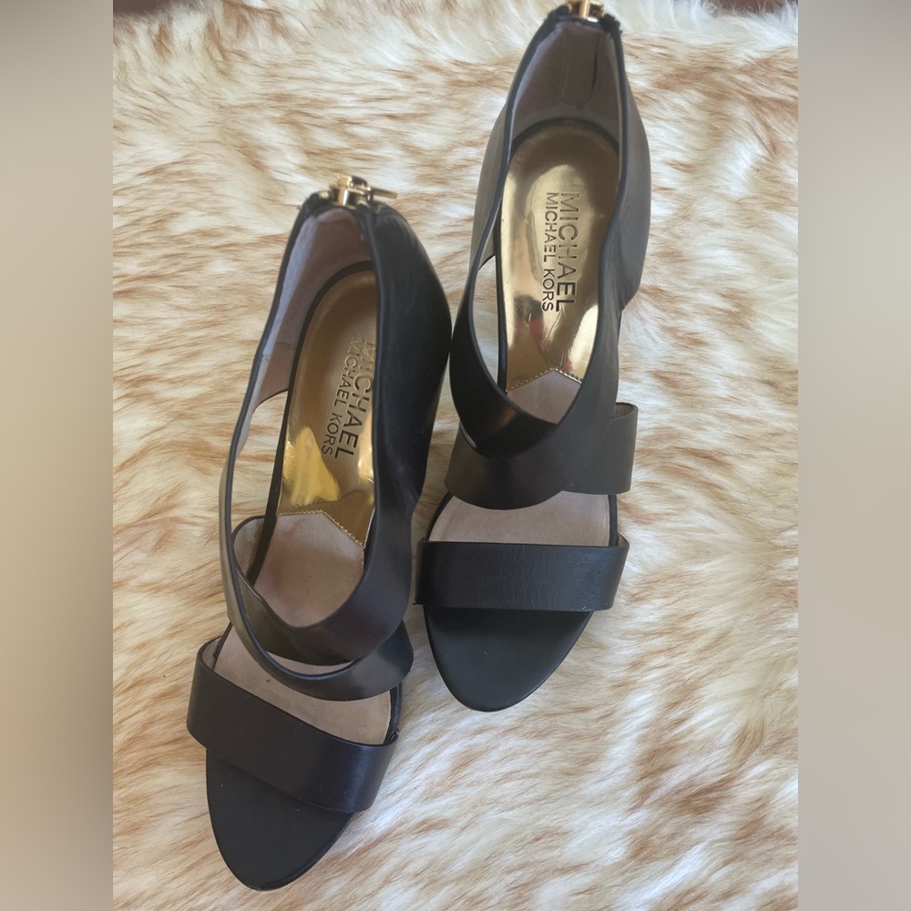 Michael Kors Black Heels with Elegant Strap Detail